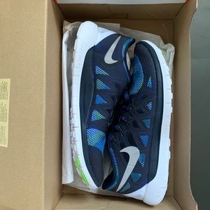 NWT NIKE FREE RUN 5.0 discontinued (sz 8)